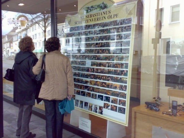 Schützenfest Olpe Fotoausstellung bei Brillen Schulte in Olpe. Schützenfest Olpe Fotoausstellung bei Brillen Schulte in Olpe.